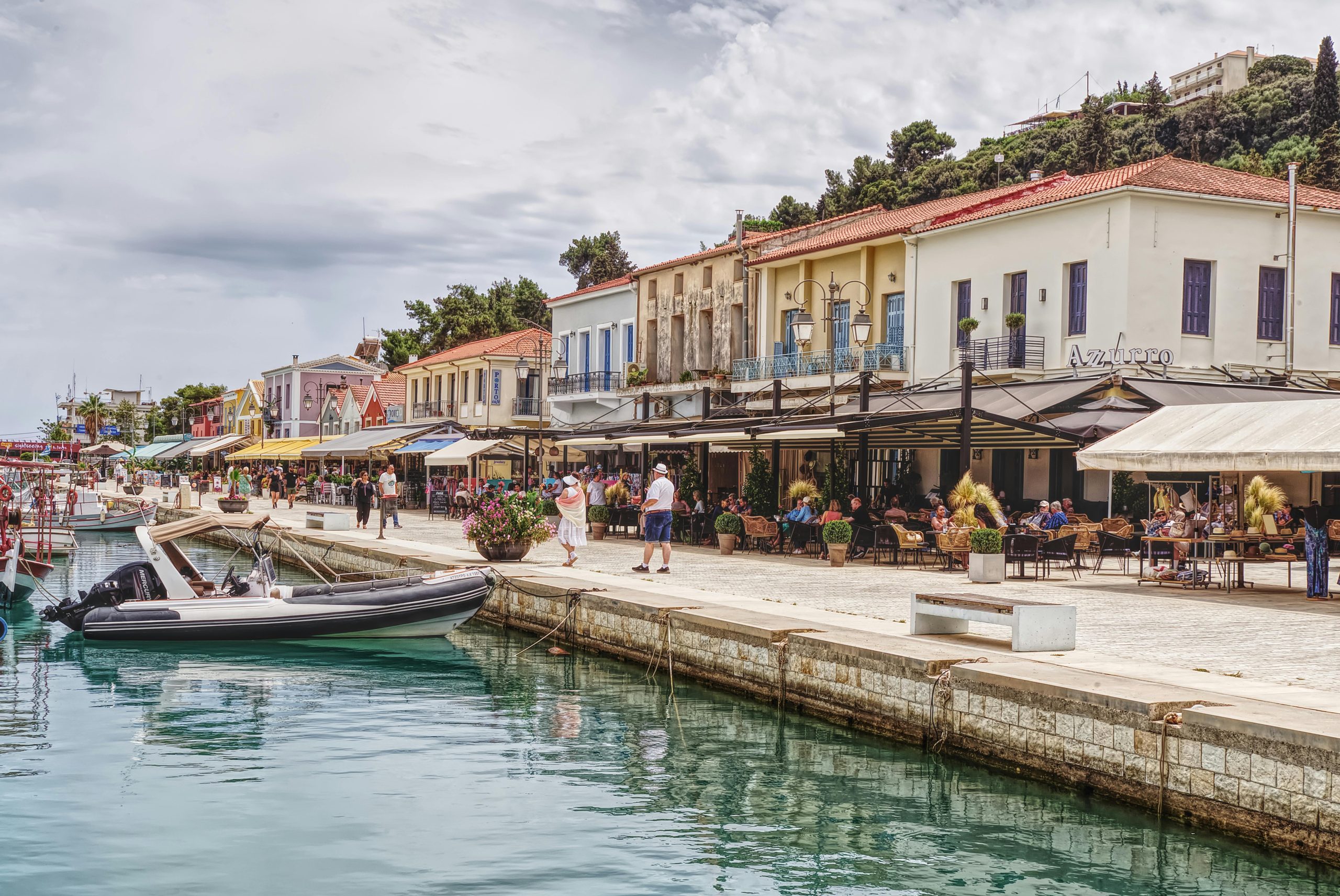 Στο νησί του -άτος: τα επώνυμα που μιλούν κεφαλονίτικα