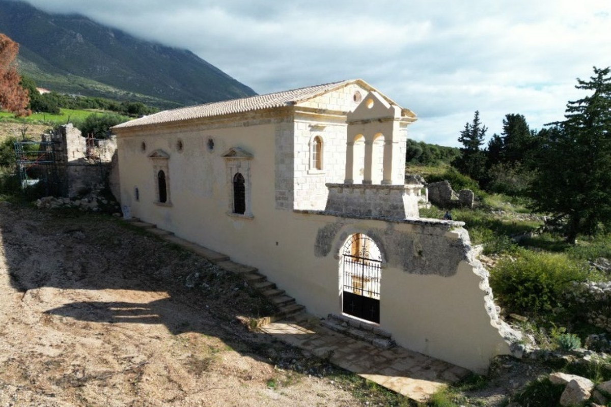 Το αναστηλωμένο Παλαιό Καθολικό της Μονής Σισσίων, φωτογραφία από το Ίδρυμα Βεργωτή