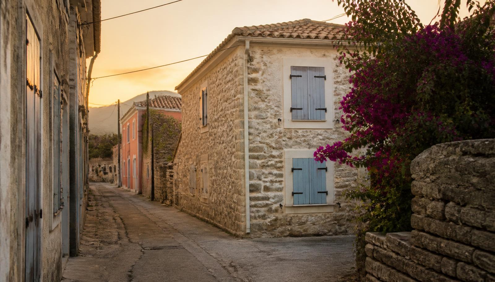 Ποιανού είναι πια το χωριό; Η σιωπηλή αναδιάταξη που επιφέρει η βραχυχρόνια μίσθωση